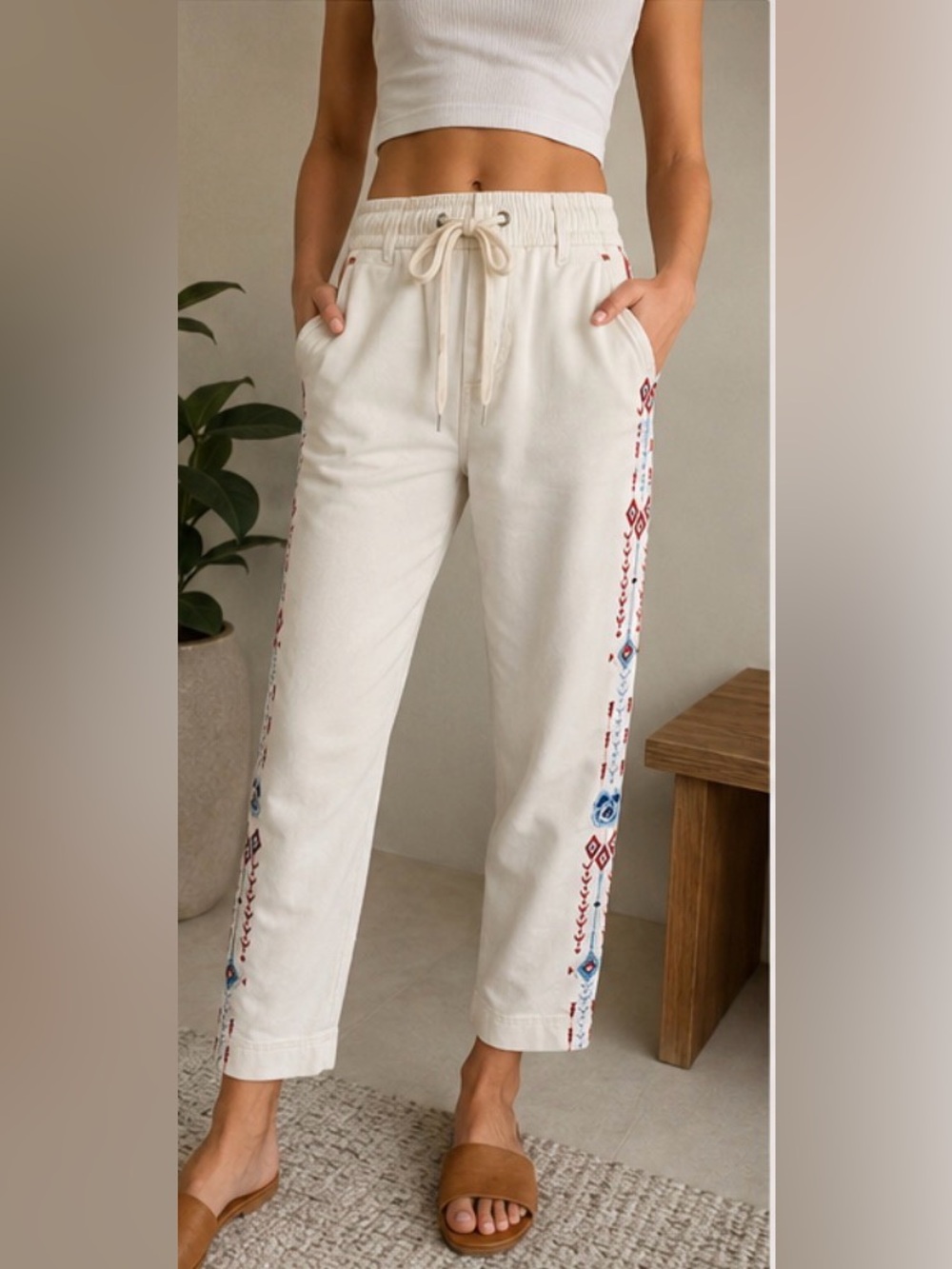 DRIFTWOOD Embroidered Jogger Pants – Size XS